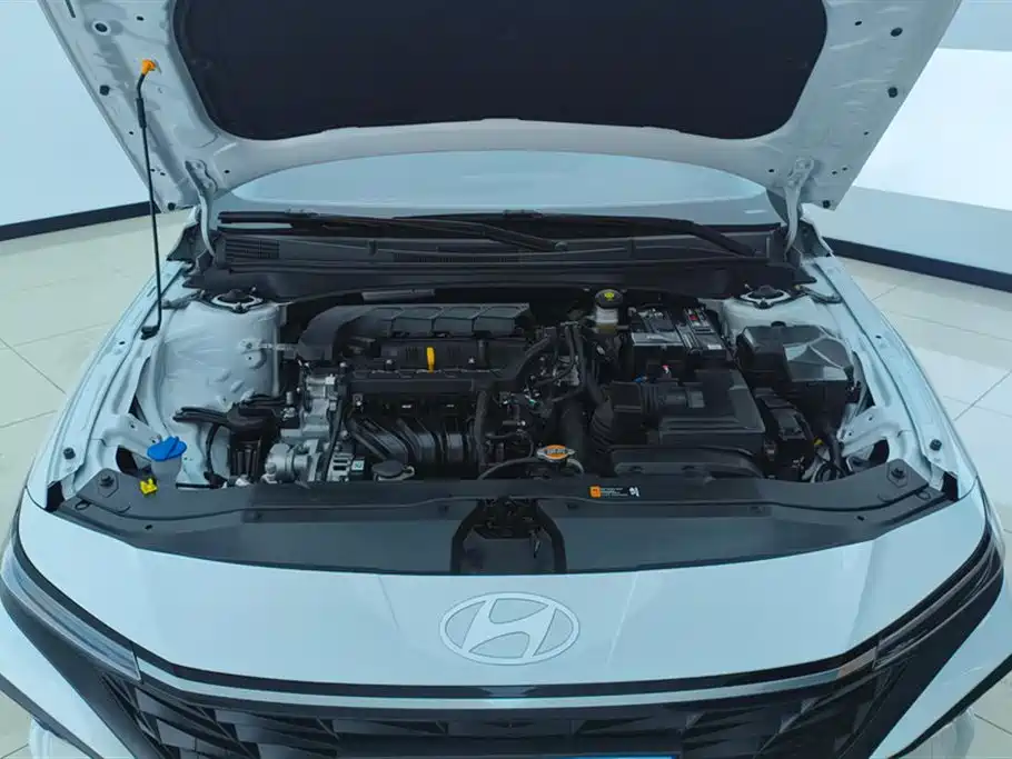Hyundai Elantra 2023 1.5L CVT GLX Elite Edition фото 10