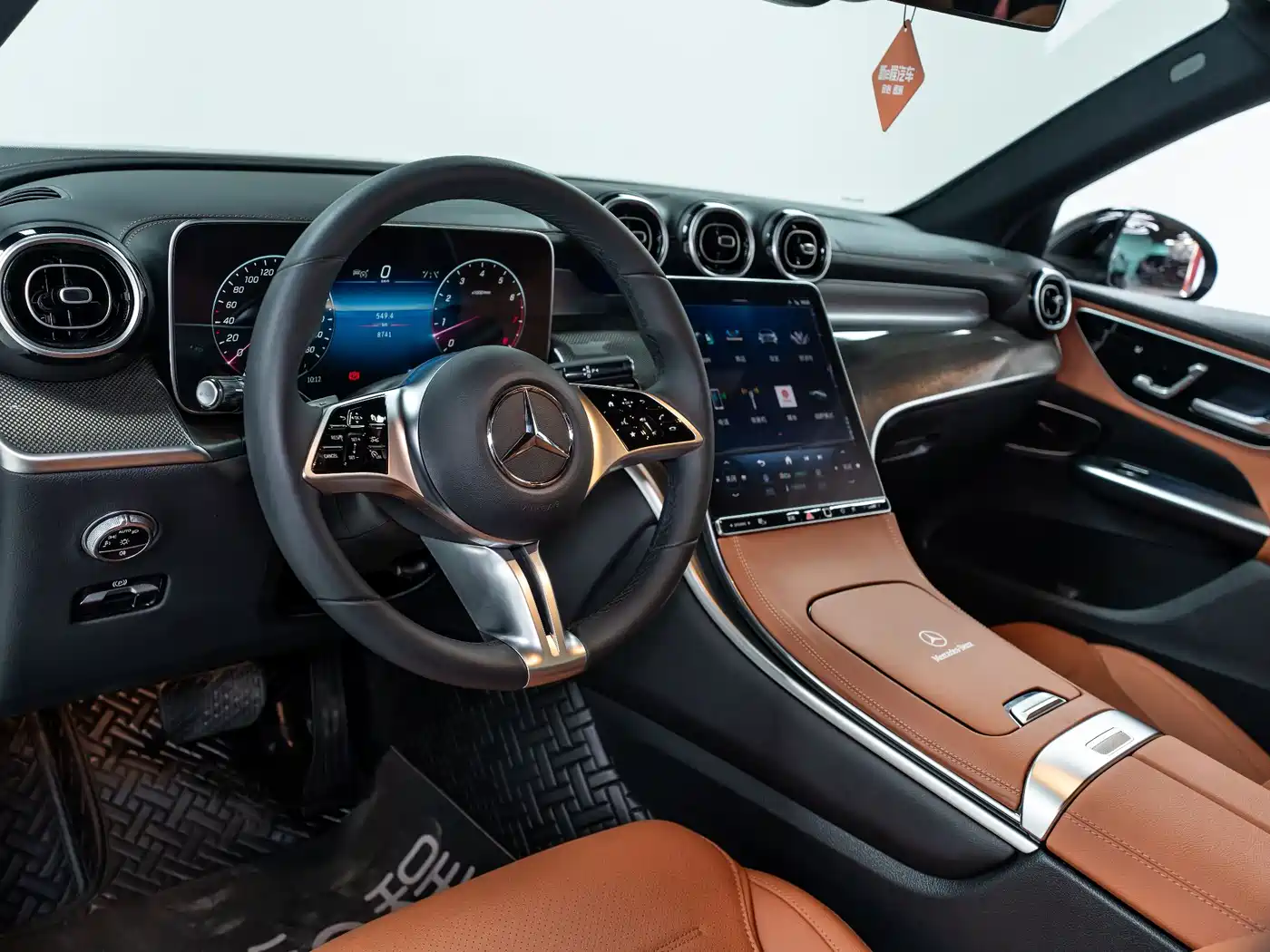 MERCEDES-BENZ GLC
