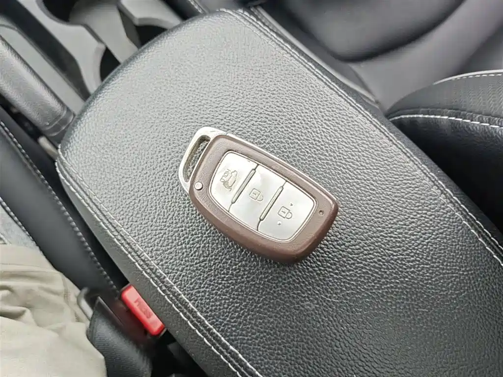 Hyundai Beijing Hyundai ix25 2017 1.6L Automatic Smart Edition фото 9