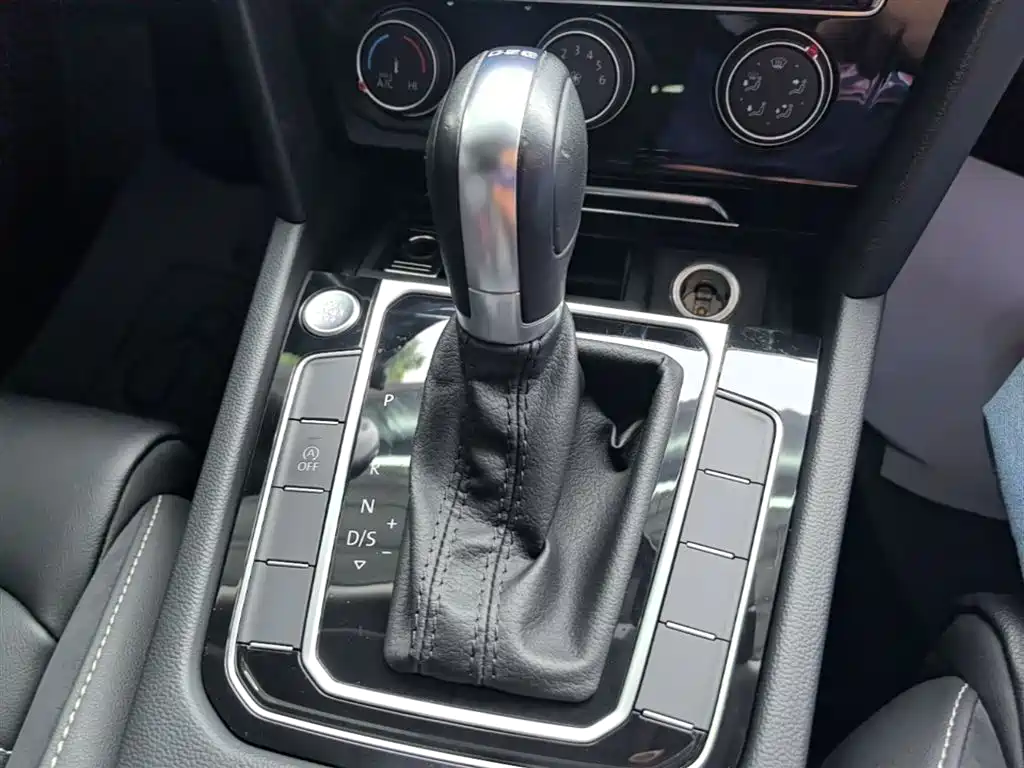 Volkswagen Magotan 2020 280TSI DSG Comfort фото 14