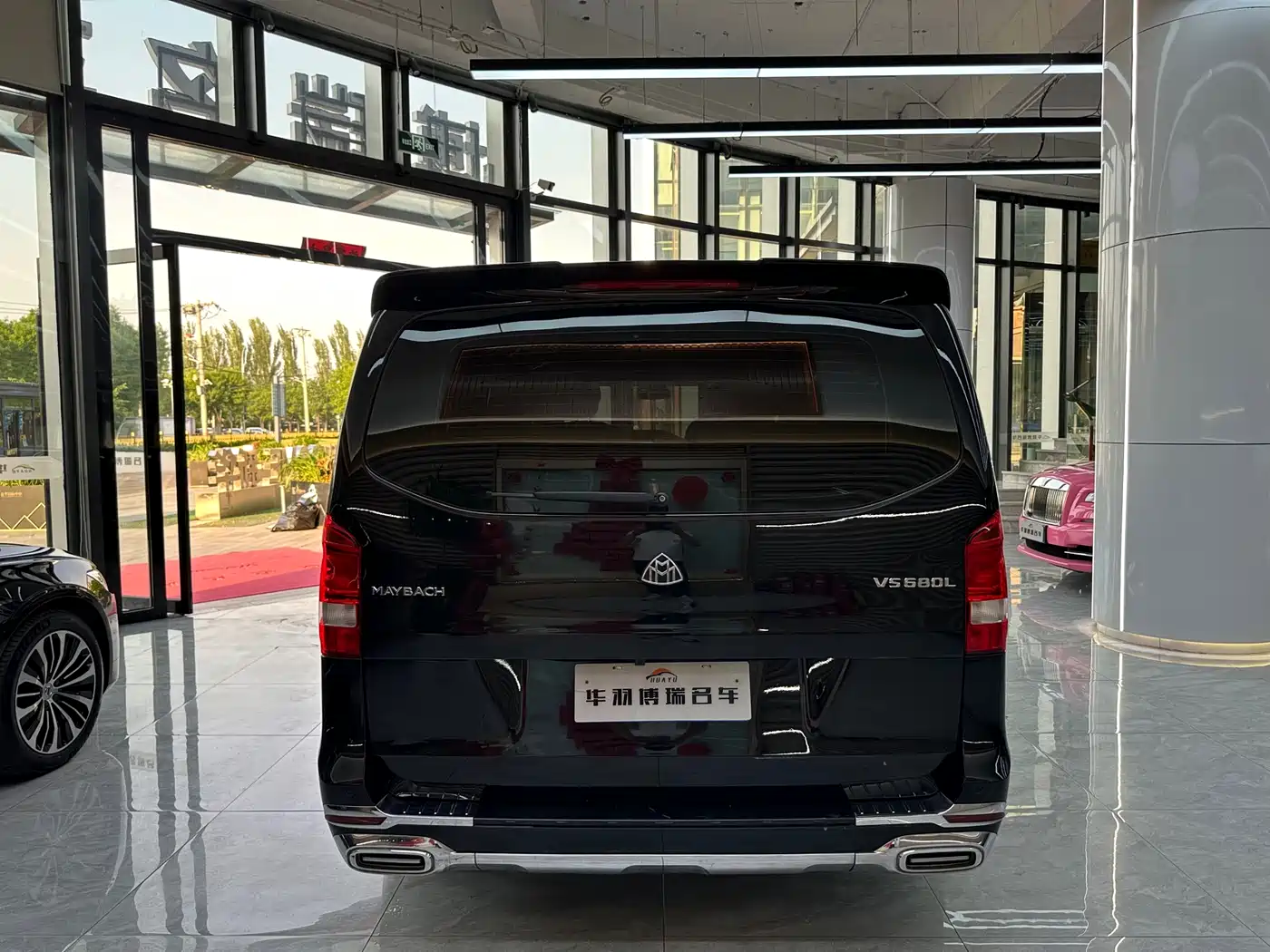 Mercedes-Benz Vito 2023 2.0T Business 7-Seater фото 26