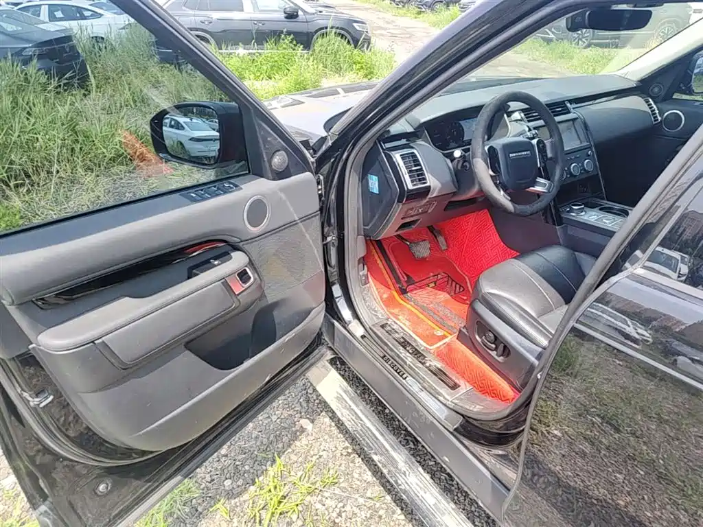Land Rover Discovery 2020 3.0 SC V6 SE фото 23