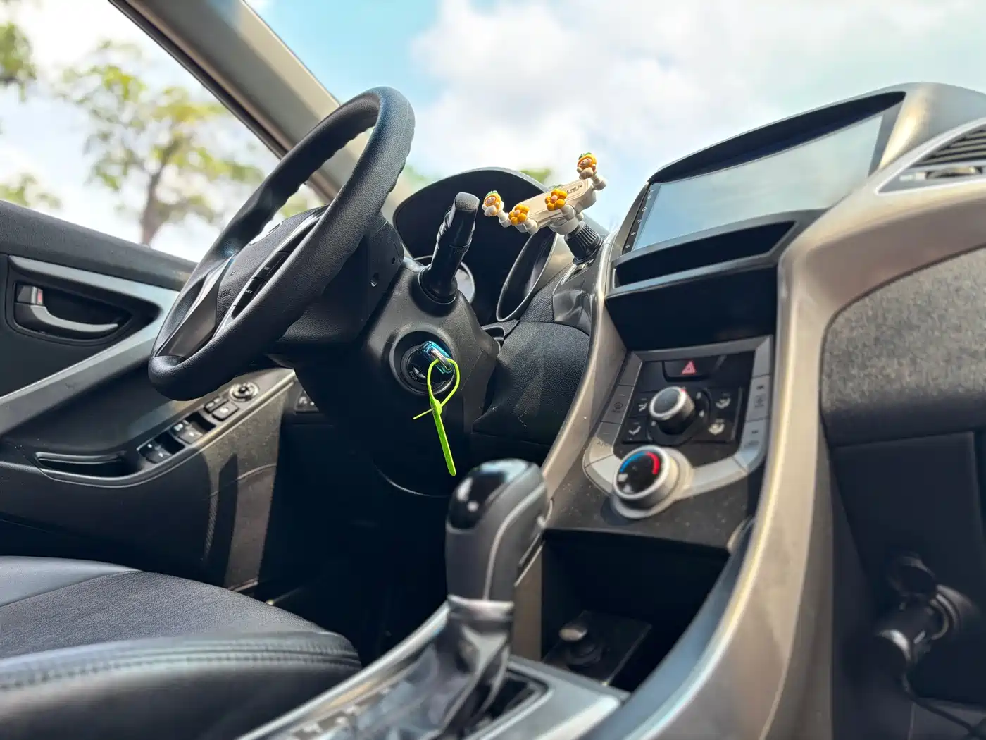 Hyundai Langdong 2016 1.6L Automatic Smart Edition фото 16