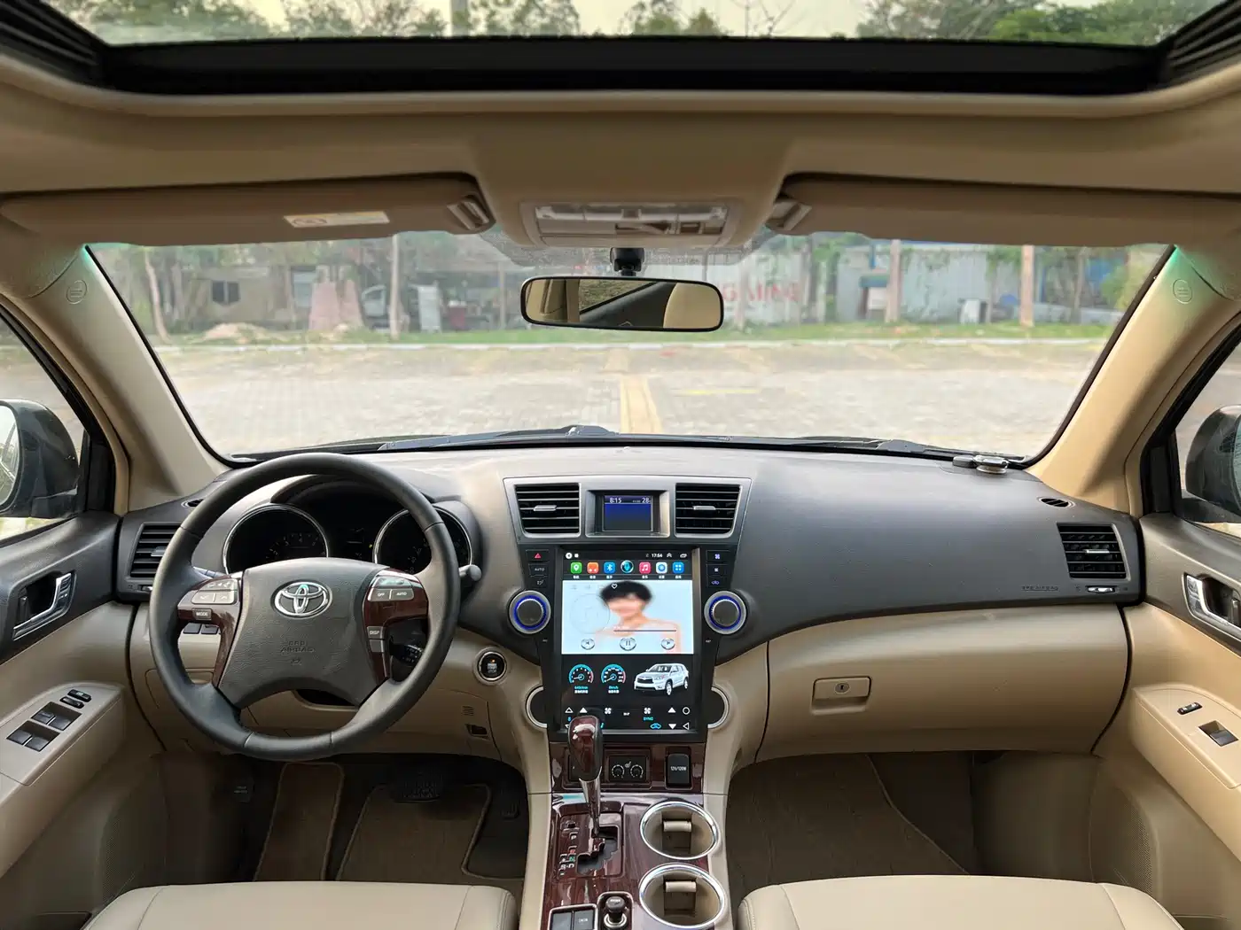 Toyota Highlander 2011 2.7L 2WD 7-seat Luxury Navigation фото 11