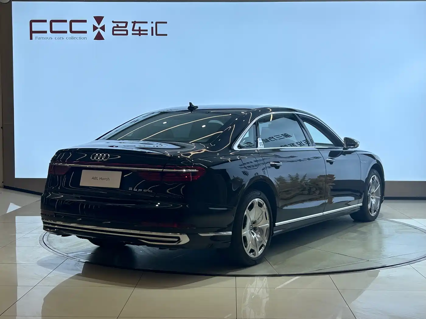 Audi A8 2022 A8L Horch Founder's Edition Legendary фото 4