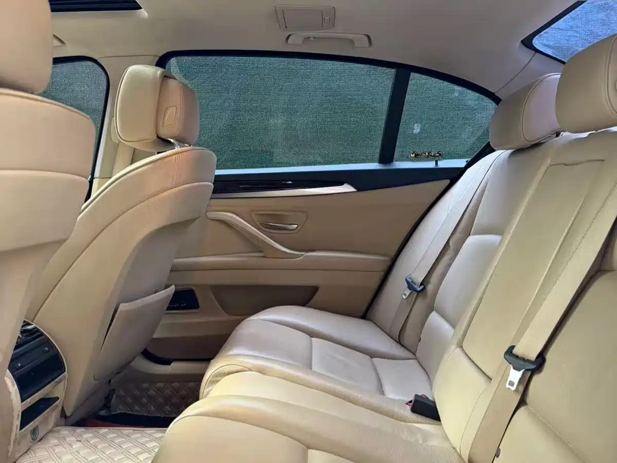 BMW 5 Series 2013 525Li Luxury фото 6