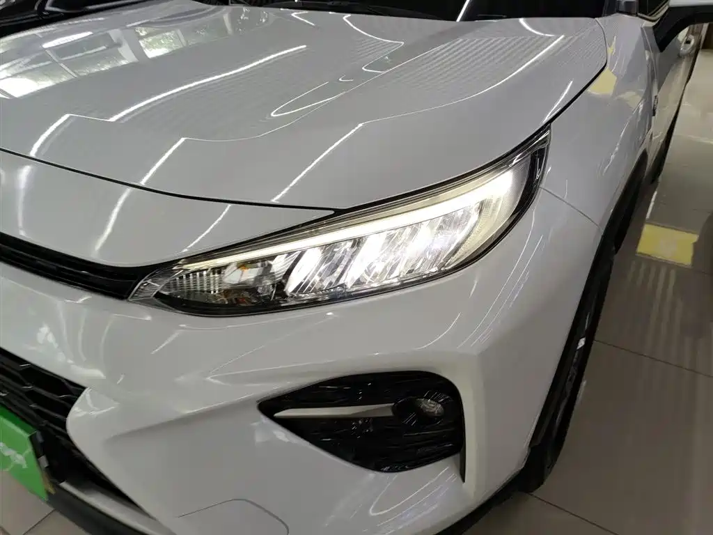 Toyota Wildlander 2021 Hybrid 2.5L E-CVT 2WD Luxury Edition фото 18