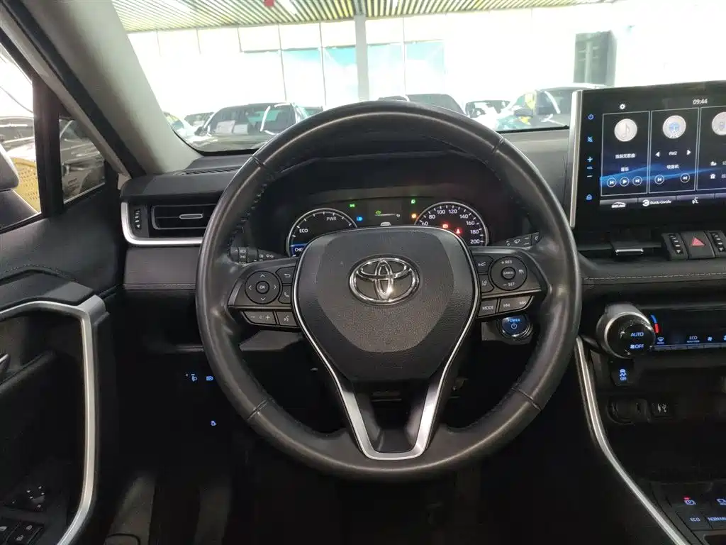 Toyota Wildlander 2021 Hybrid 2.5L E-CVT 2WD Luxury Edition фото 7