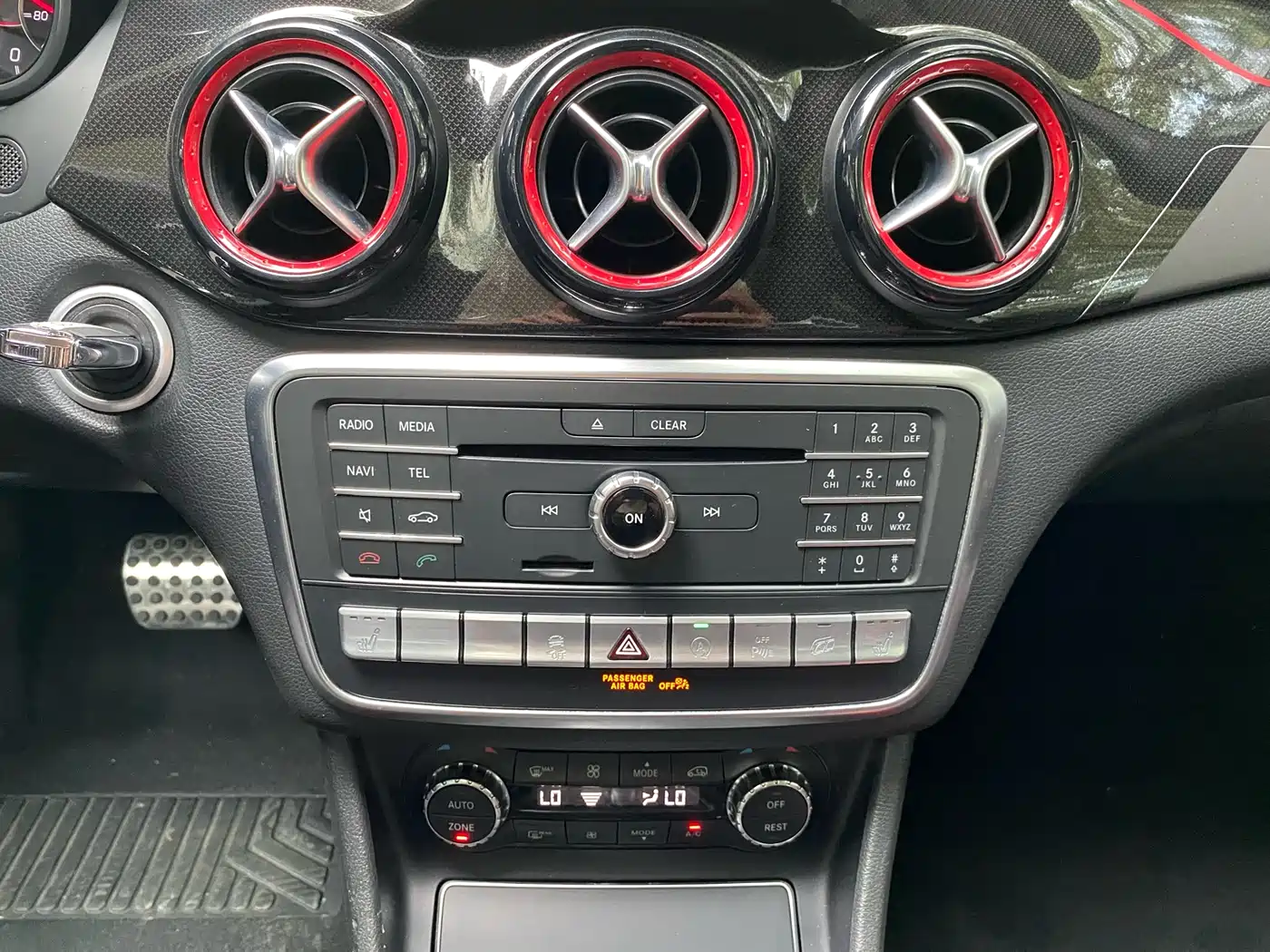 Mercedes-Benz GLA AMG 2017 AMG GLA 45 4MATIC фото 19