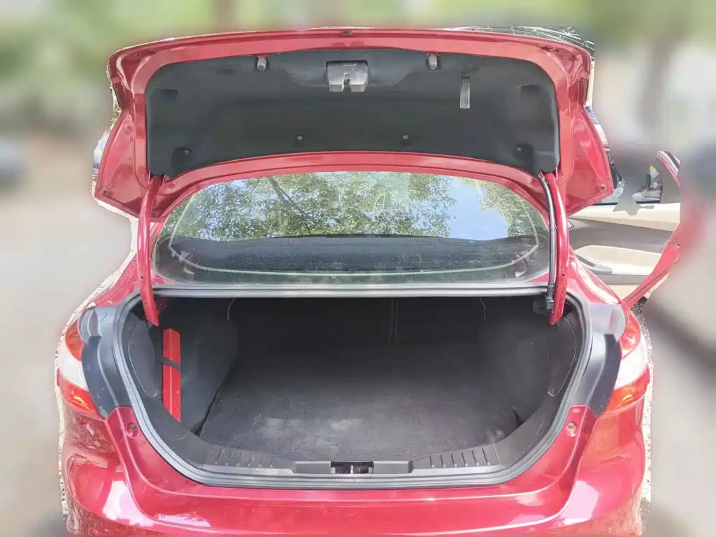 Фото 5 - Ford Focus