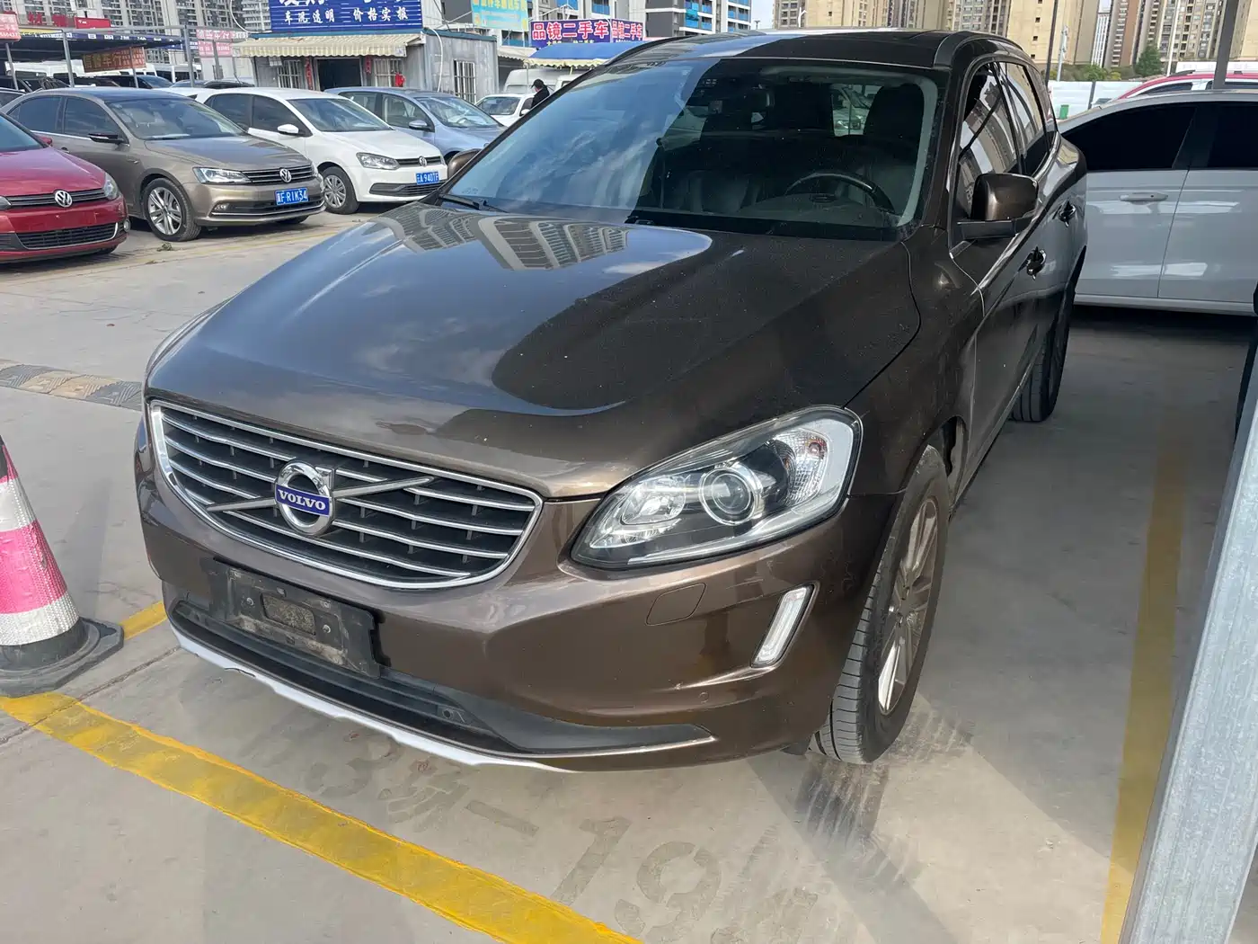 VOLVO XC60