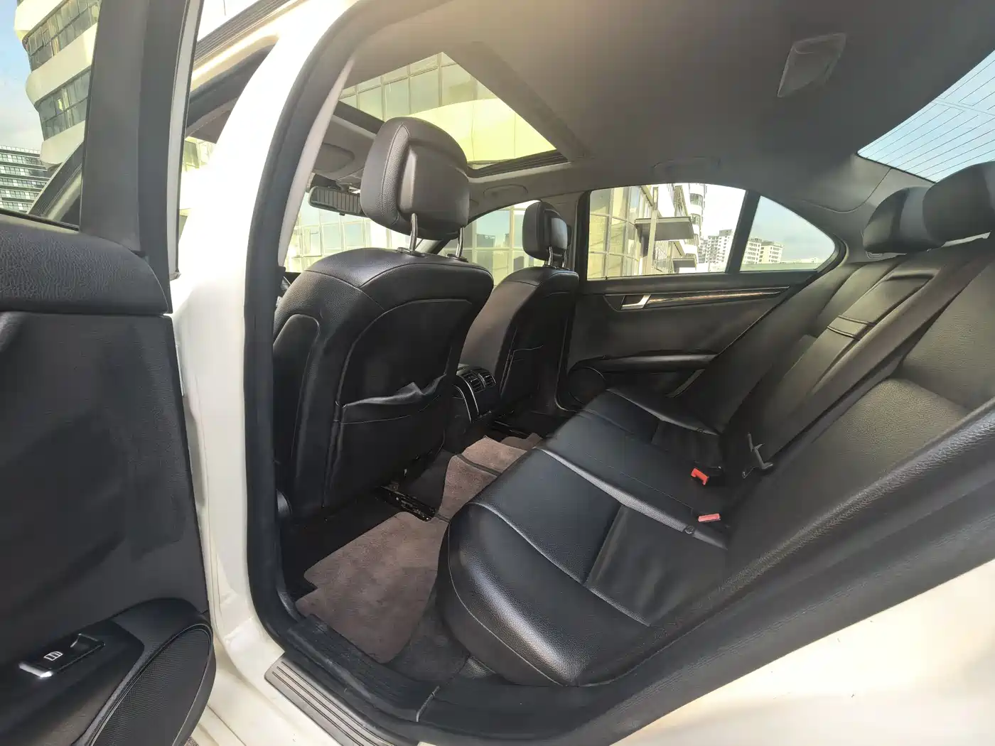 Mercedes-Benz C-Class 2011 C 180K Classic фото 7
