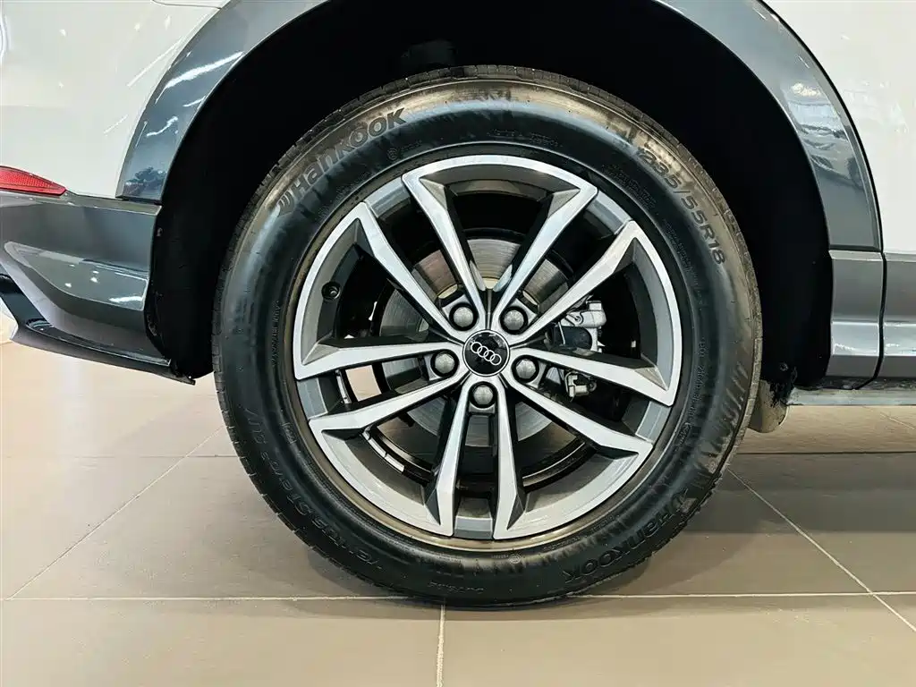 Photo 15 - Audi Q3