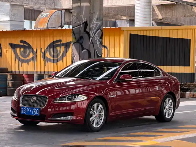  Jaguar Jaguar XF 2014 XF 2.0T Elegance Edition