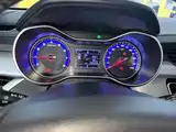 Фото 12 - Geely Vision