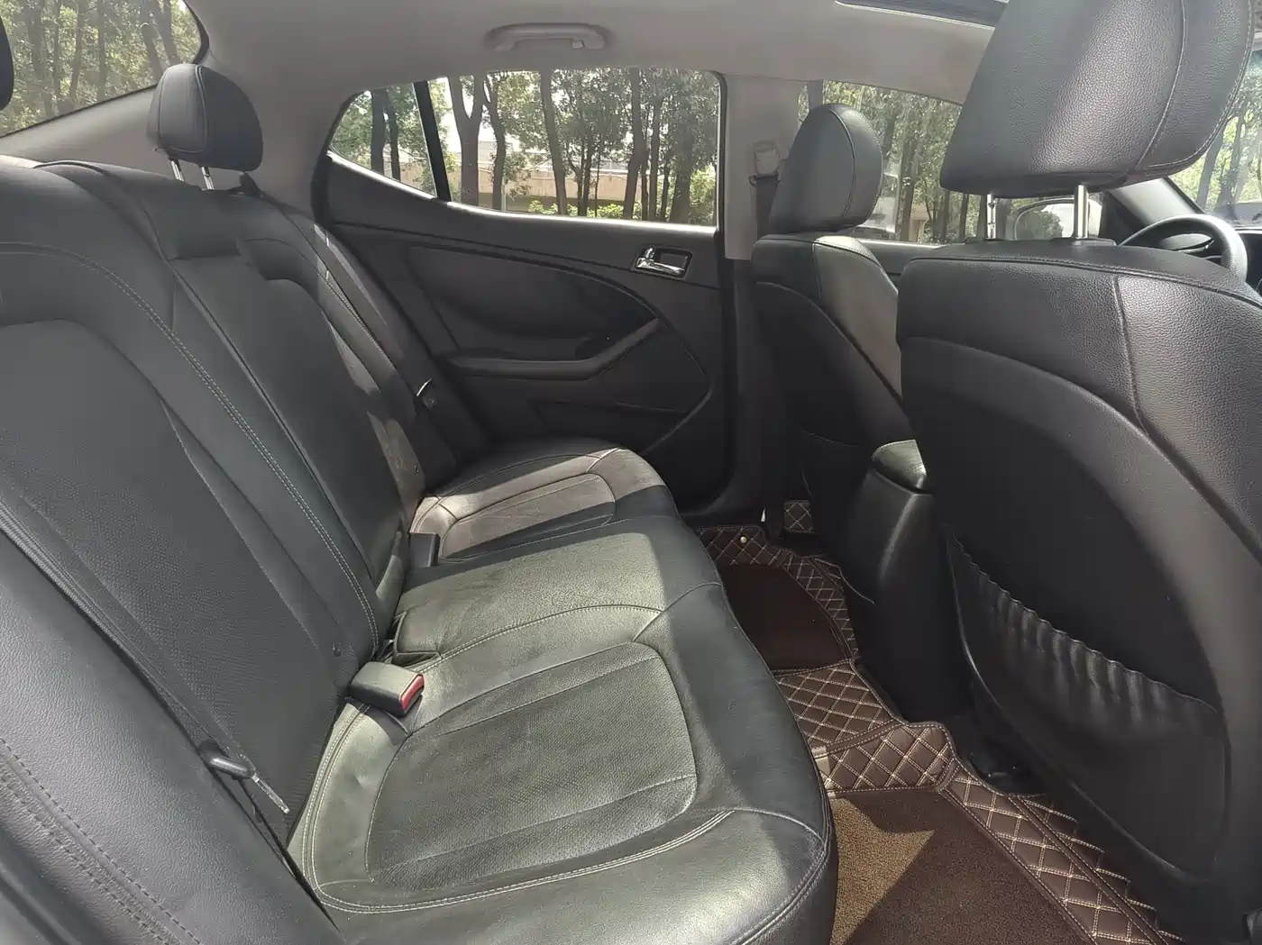 Kia K5 2012 2.0L Automatic DLX-2 фото 4