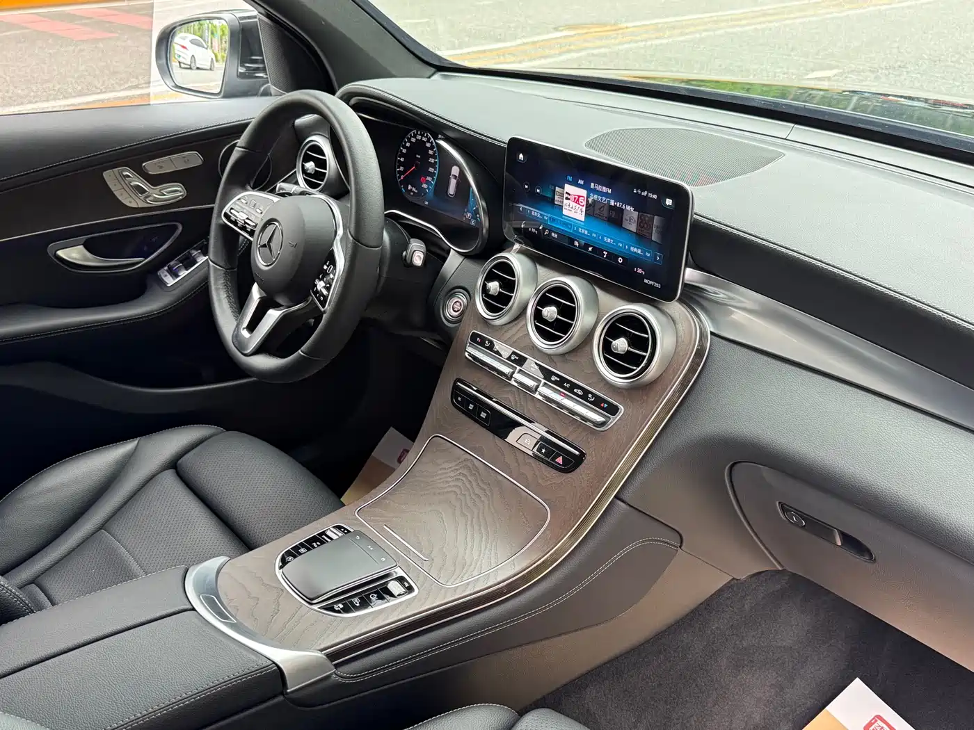 Mercedes-Benz GLC 2021 GLC 260 L 4MATIC Luxury фото 18