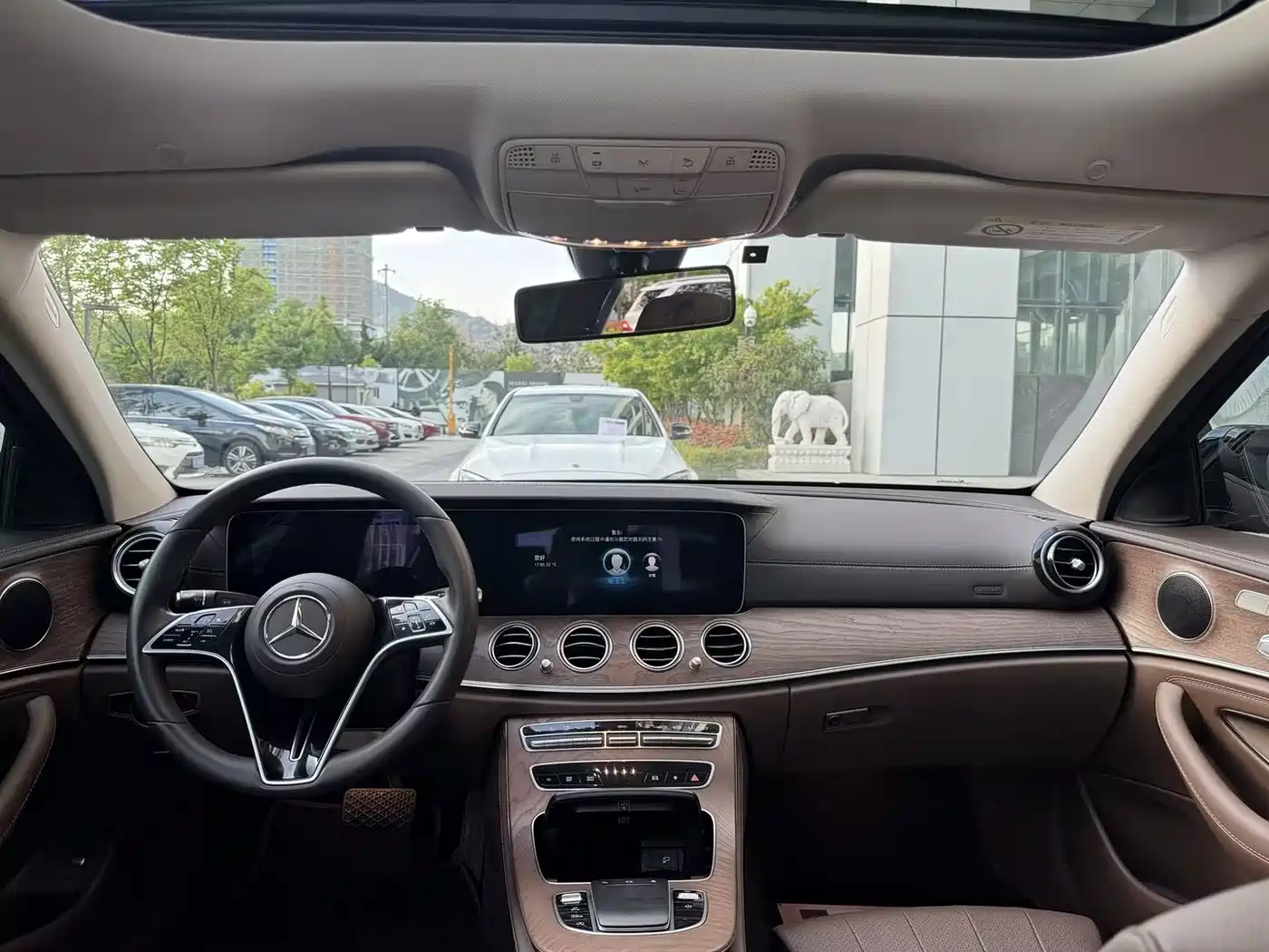 Mercedes-Benz E-Class 2022 E 300 L Fashion фото 9