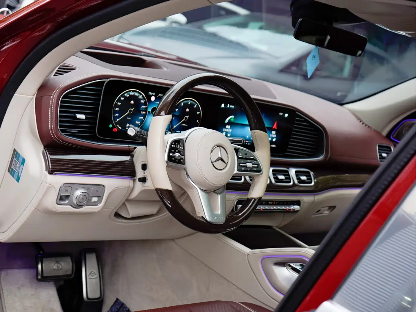 Mercedes-Benz Maybach GLS 2021 GLS 600 4MATIC Etiquette Edition фото 12