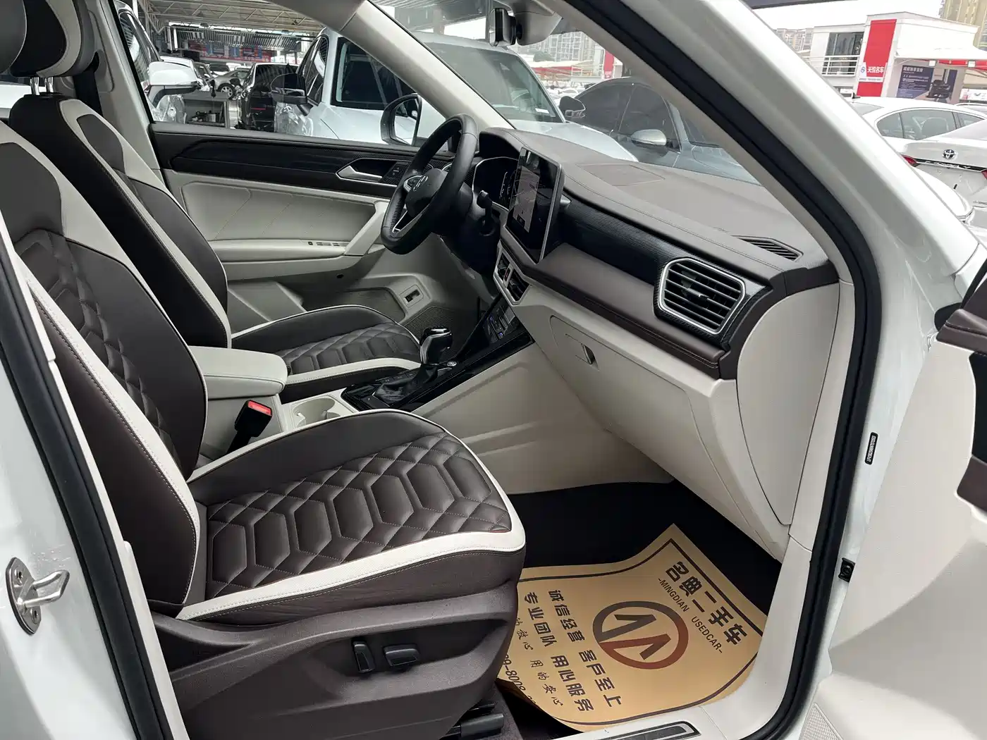 Volkswagen Tayron 2023 330TSI 2WD Luxury Plus Advanced Edition фото 13