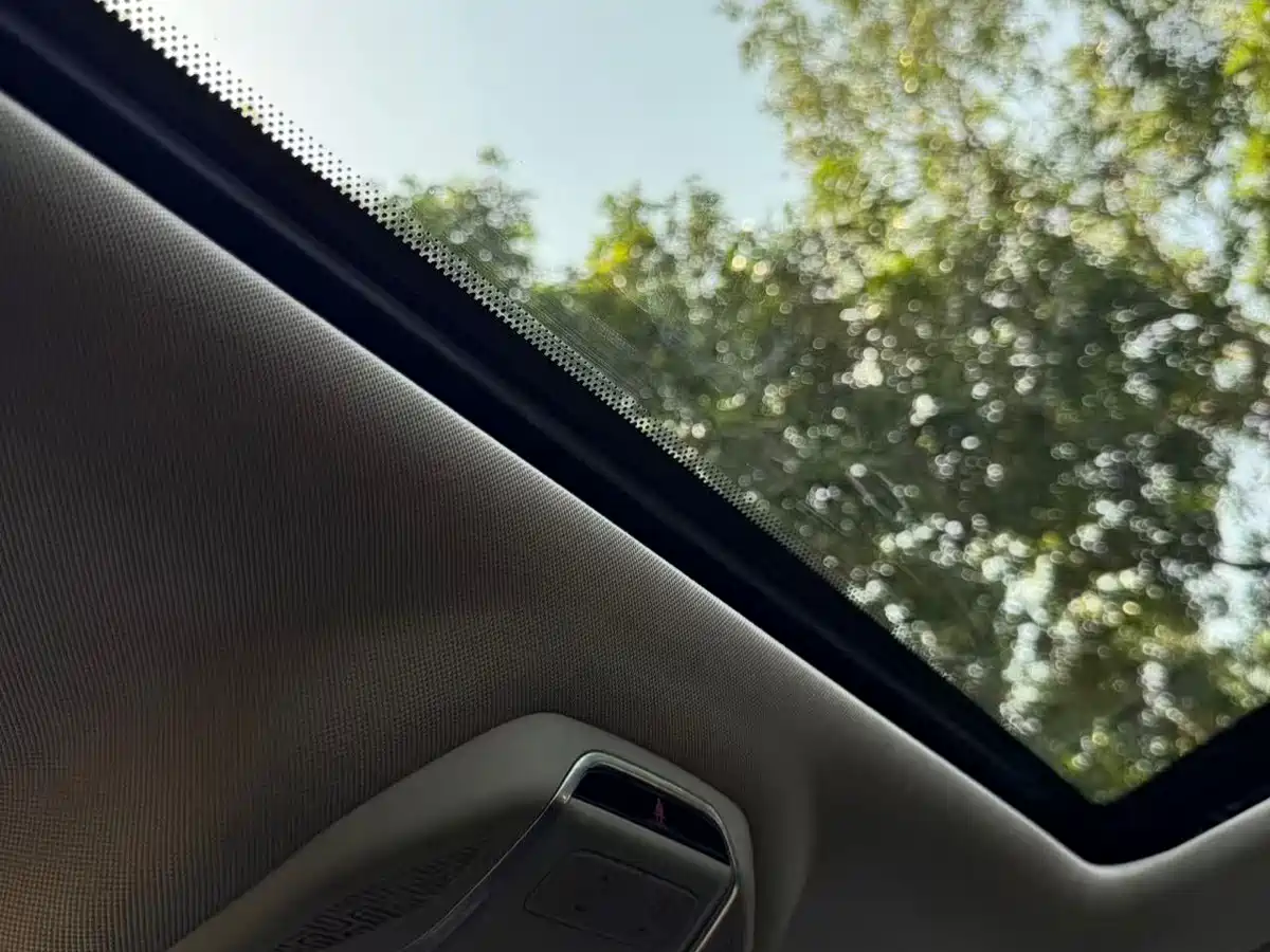 GEELY AUTOMOBILE BINRUI