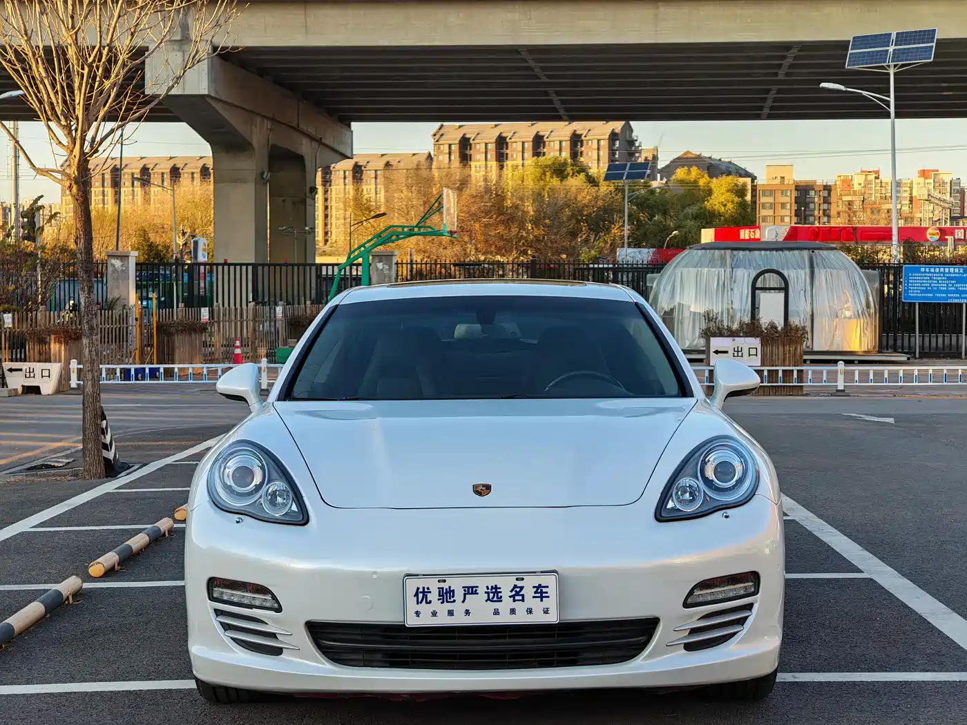 Porsche Panamera 2010 Panamera 4 3.6L фото 2