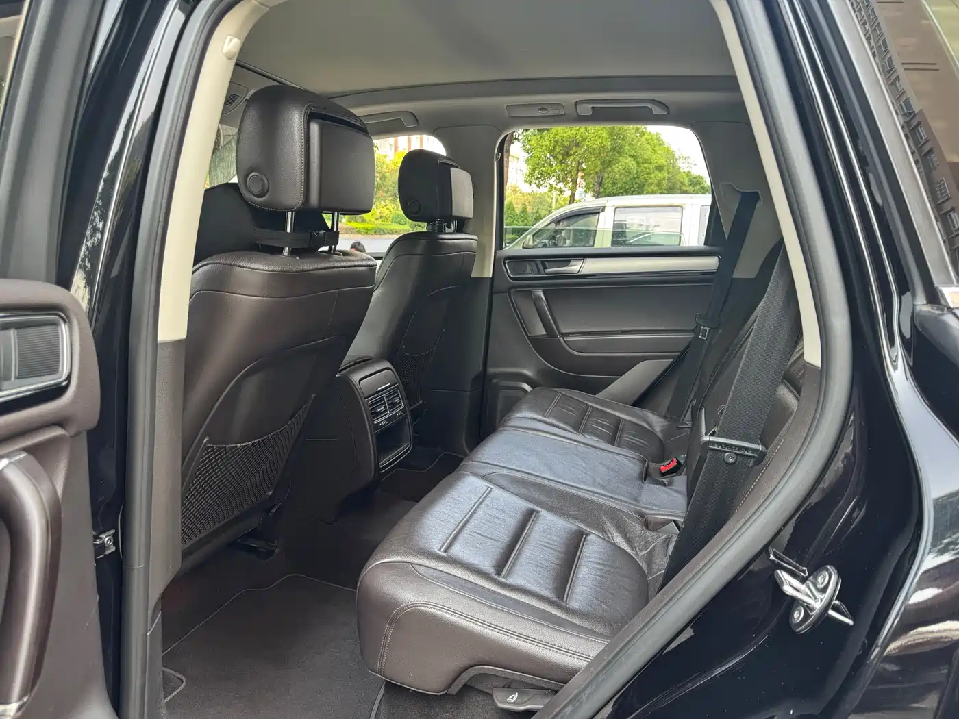 Volkswagen Touareg 2017 3.0TSI Explorer Edition фото 5