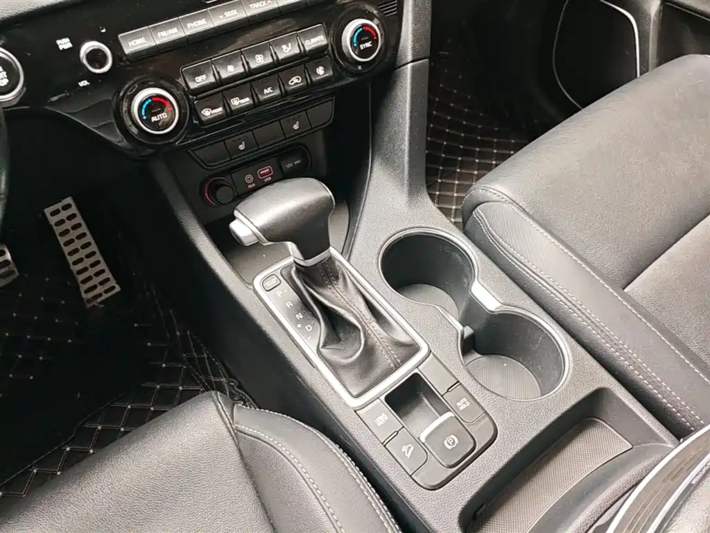 KIA KX5