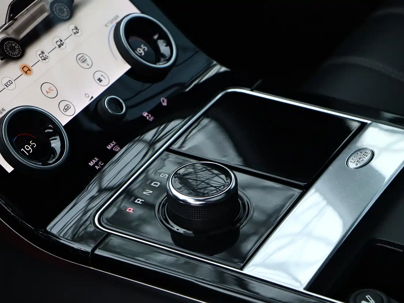 Land Rover Range Rover Velar 2020 P340 R-DYNAMIC S фото 16