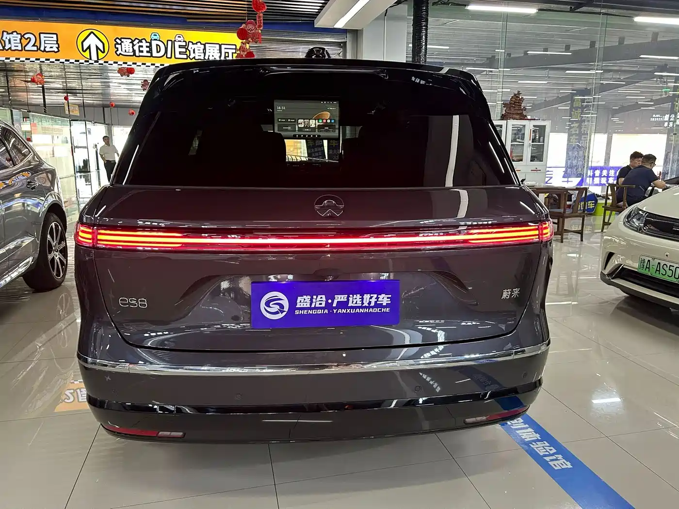 NIO ES8 2025 Model 6-Seat Executive Luxury Edition фото 7
