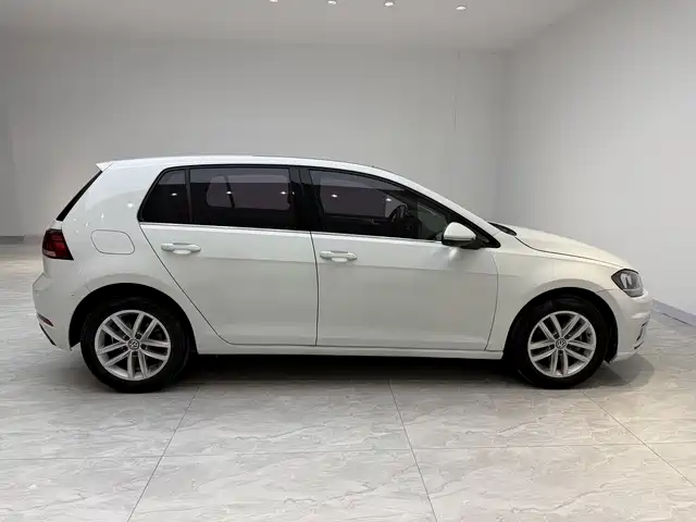 Volkswagen Golf 2018 230TSI Automatic Comfort фото 7
