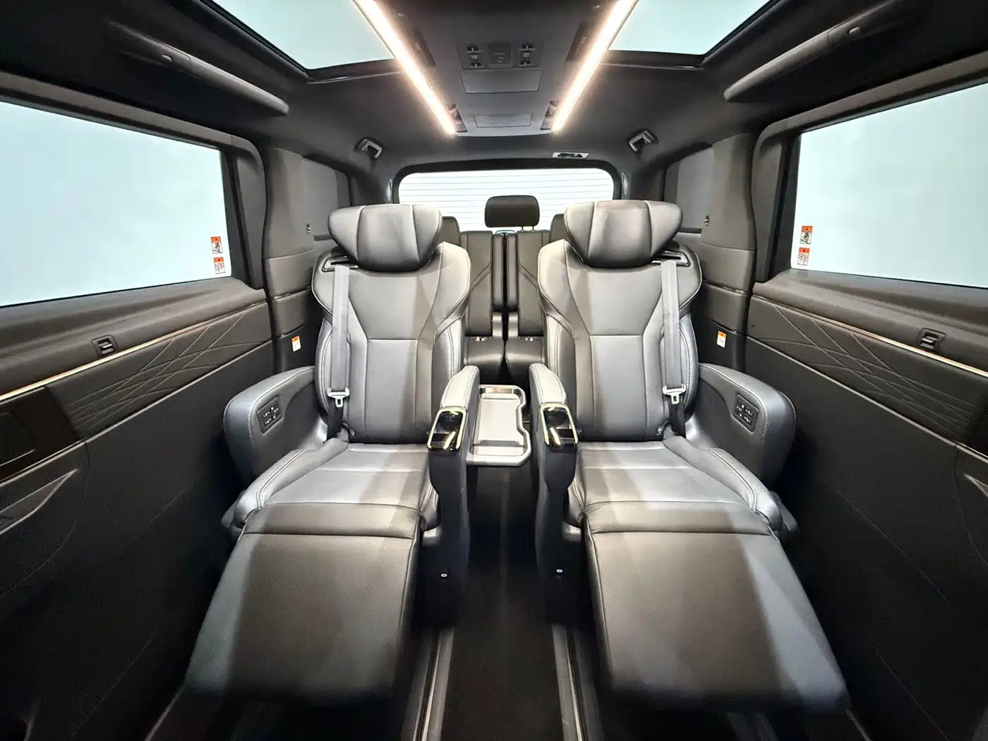 Toyota Alphard 2025 Hybrid 2.5L Prestige Gold Edition фото 10