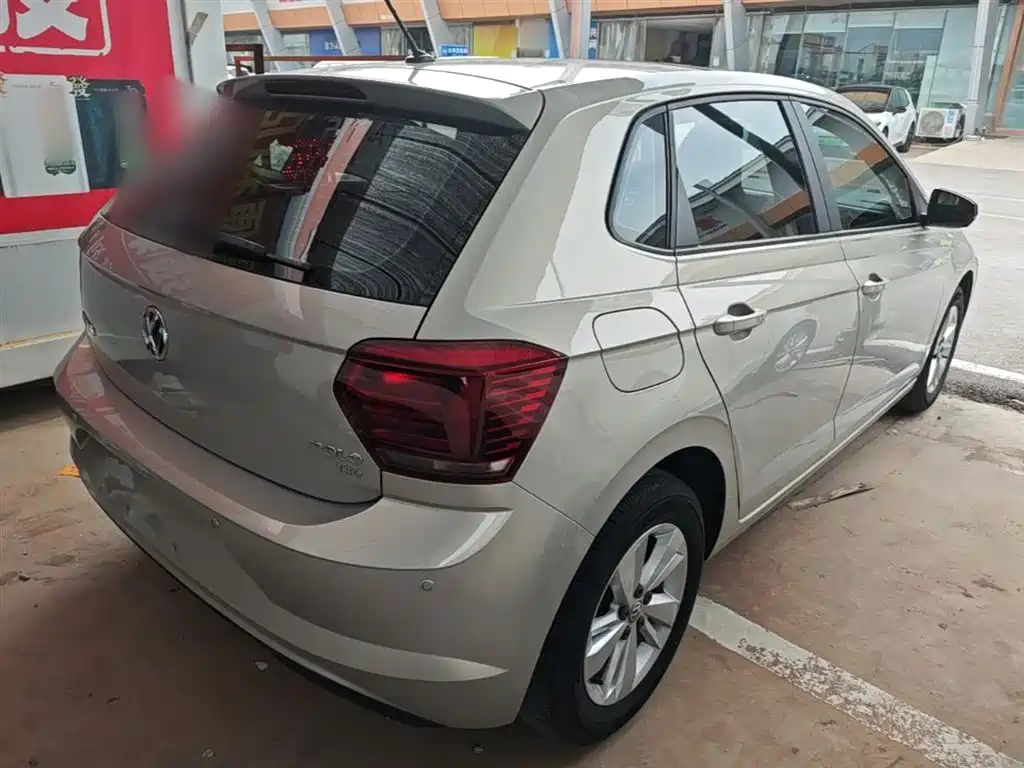 Volkswagen Polo 2019 Plus 1.5L Automatic Panorama Enjoyment Edition фото 7