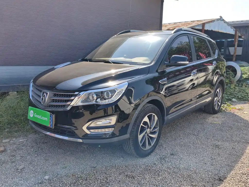 Фото 1 - Baojun 560