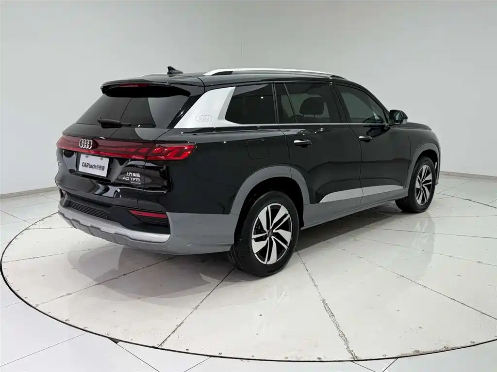 Audi Q6 2023 40 TFSI quattro Cloud View Yulin Package фото 8