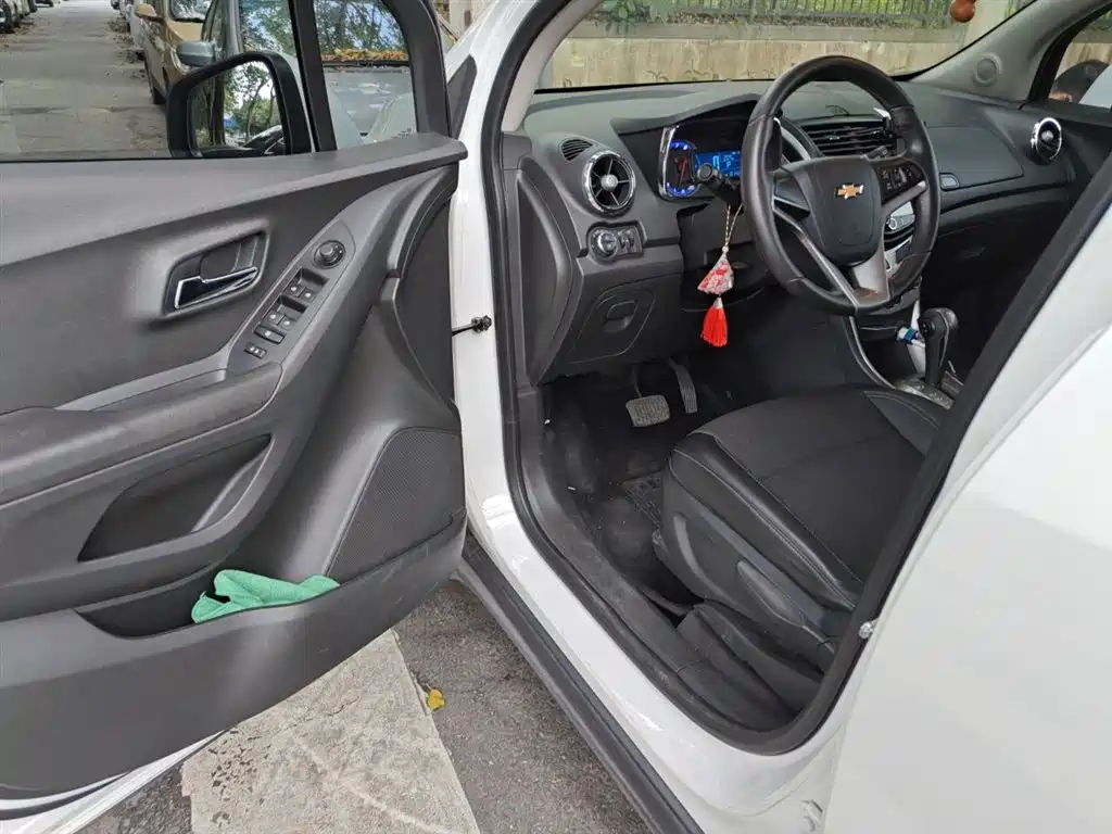 Chevrolet Trax 2014 1.4T Automatic 2WD Luxury фото 14