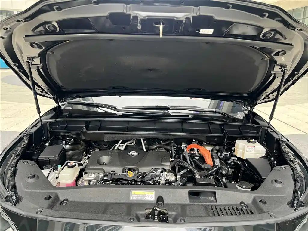 Toyota Crown Kluger 2021 2.5L HEV 4WD Premium фото 23