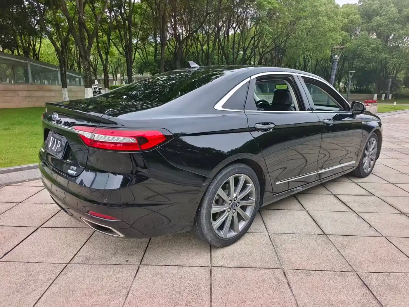 Ford Taurus 2020 2019 EcoBoost 245 Premium Edition
