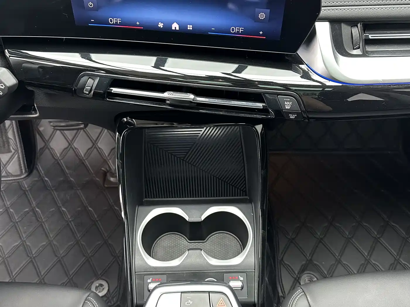 BMW X1 2023 sDrive20Li X Design Package фото 14