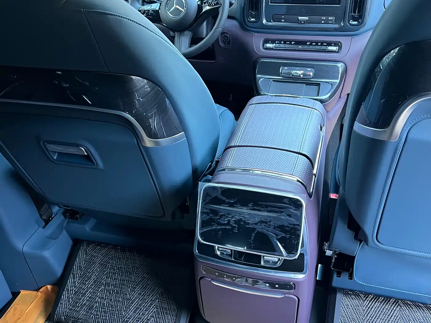 Mercedes-Benz V-Class 2024 V 300 L Long Wheelbase Premium фото 22