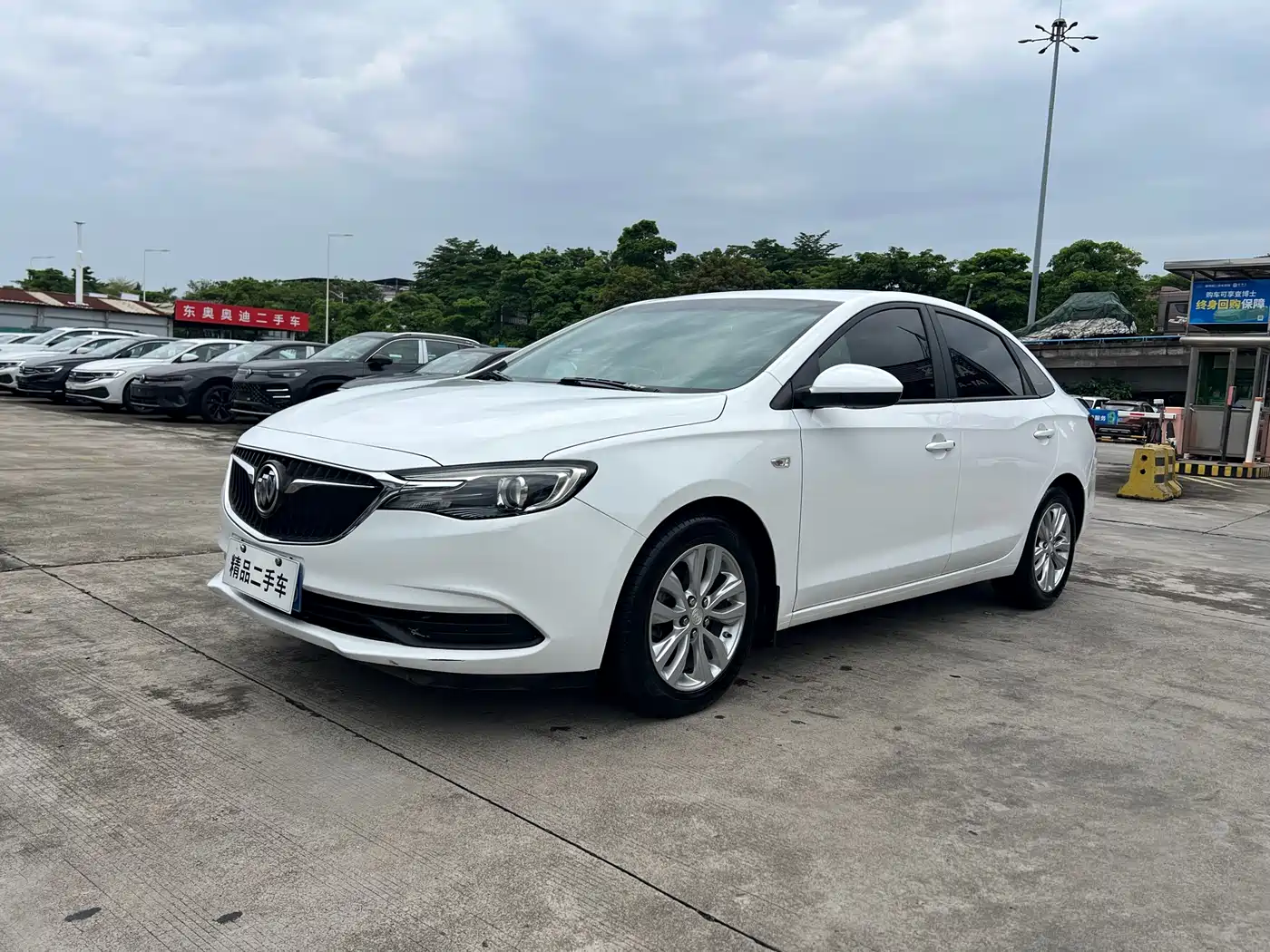 Buick Excelle 2018 15T Dual Clutch Elite (China V)
