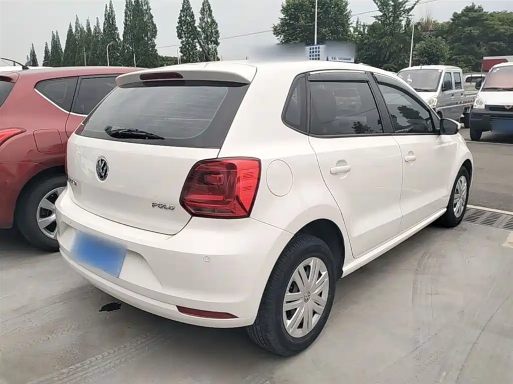 Volkswagen Polo 2016 1.4L Manual Trend фото 7