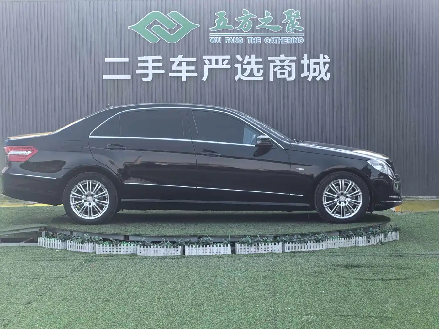 Mercedes-Benz E-Class 2012 E 200 L CGI Elegance фото 4