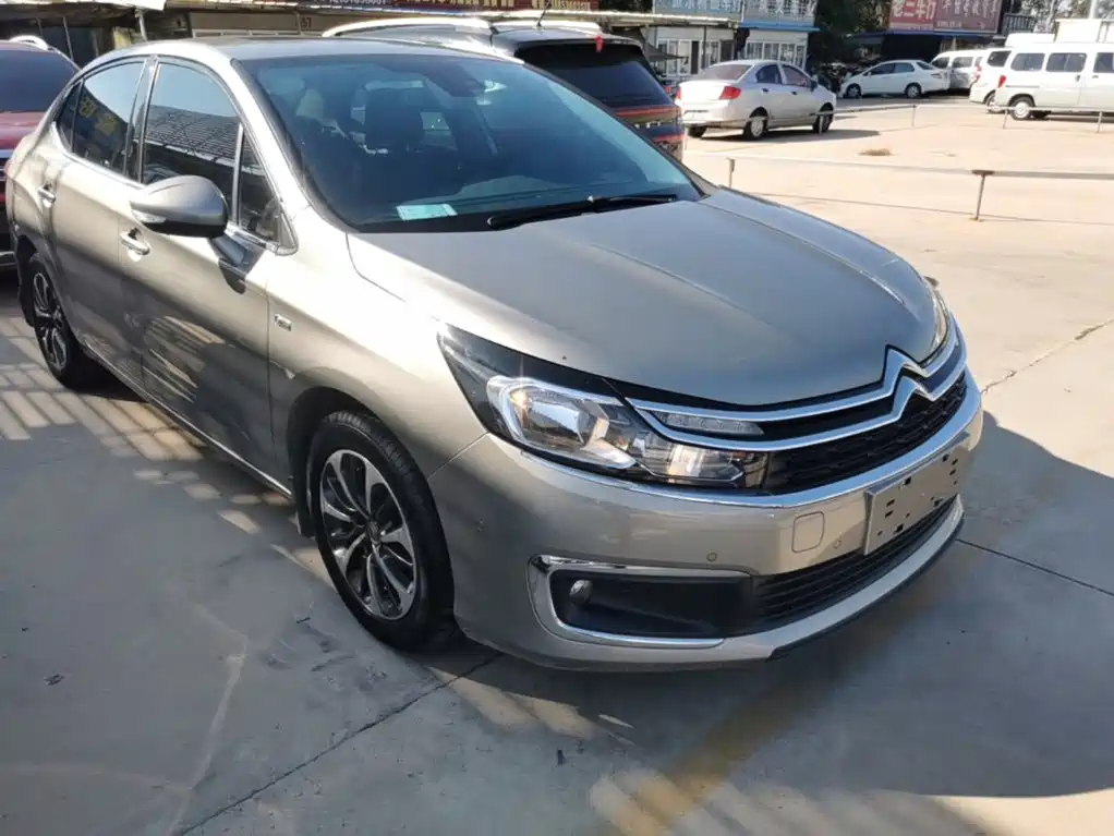 Фото 4 - Citroën C4L