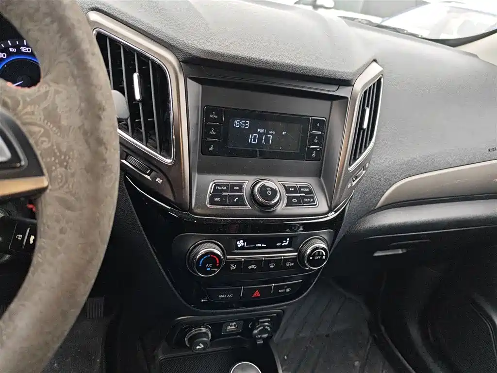 Changan CS15 2016 2016 1.5L Automatic Fashion