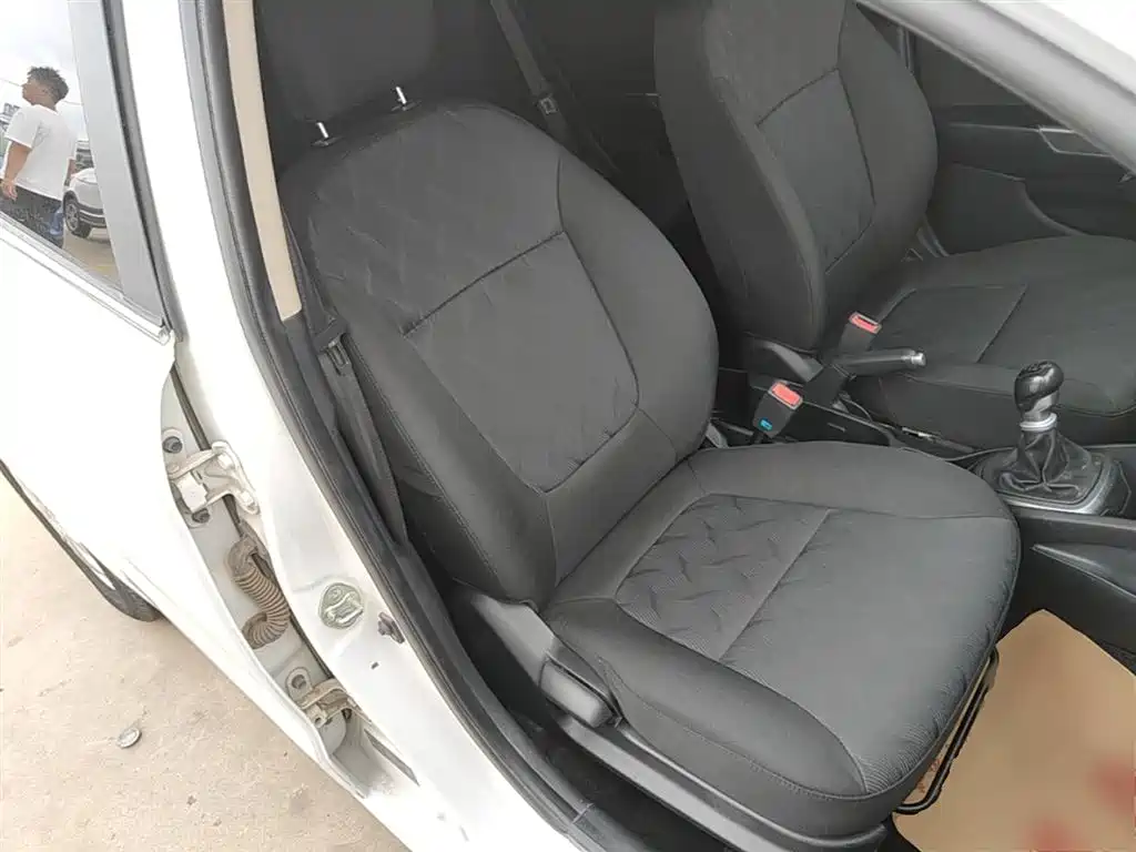 Kia K2 2015 Sedan 1.4L MT GLS фото 20