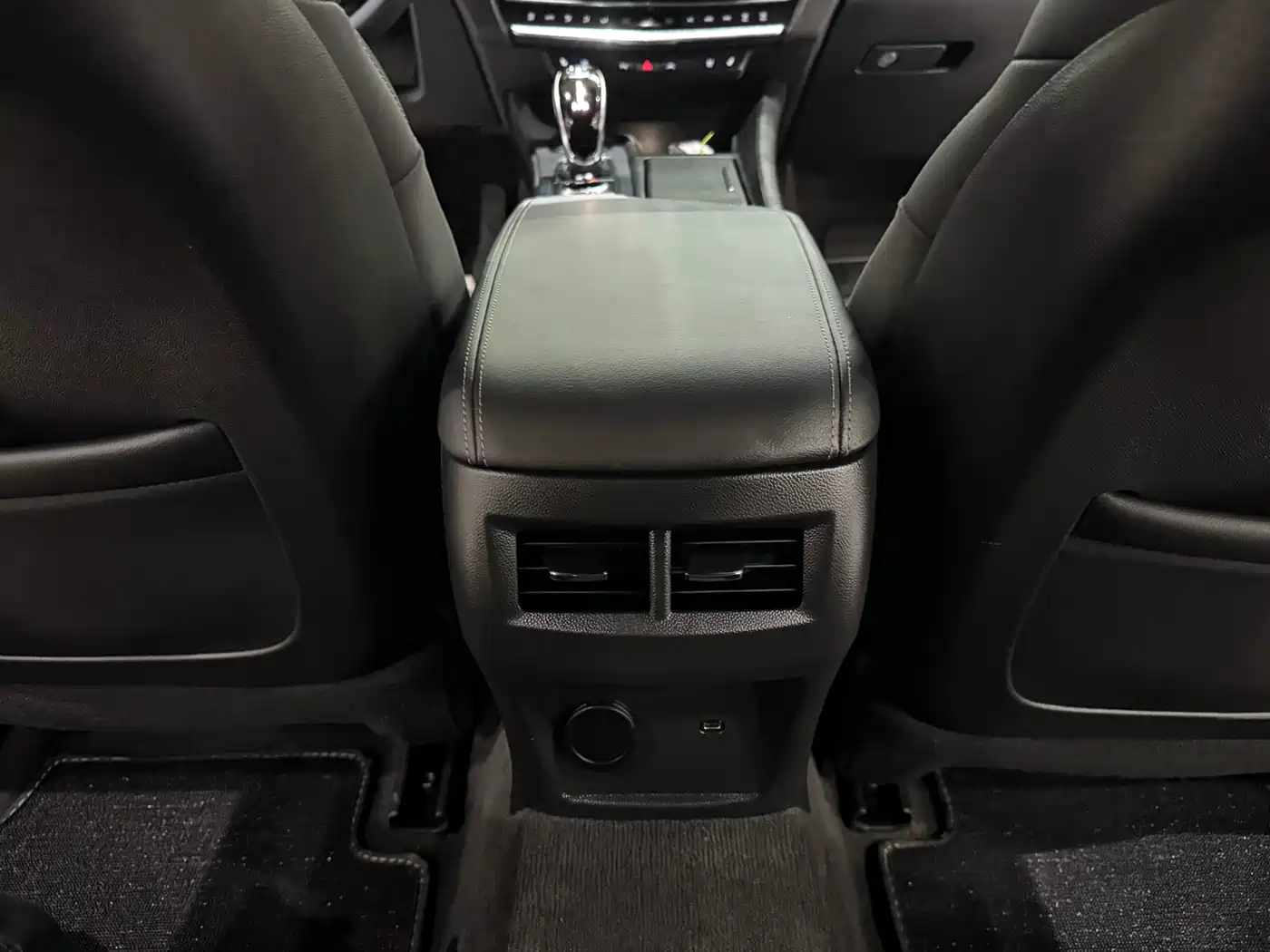 Cadillac CT5 2024 28T Luxury Model фото 20