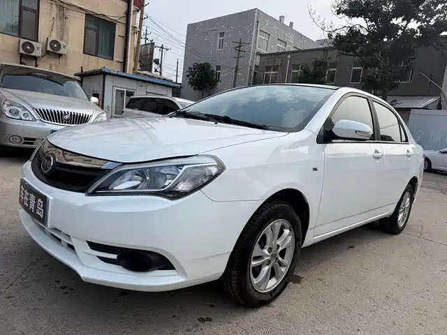  BYD BYD F3 2015 Energy-saving Edition 1.5L Automatic Luxury