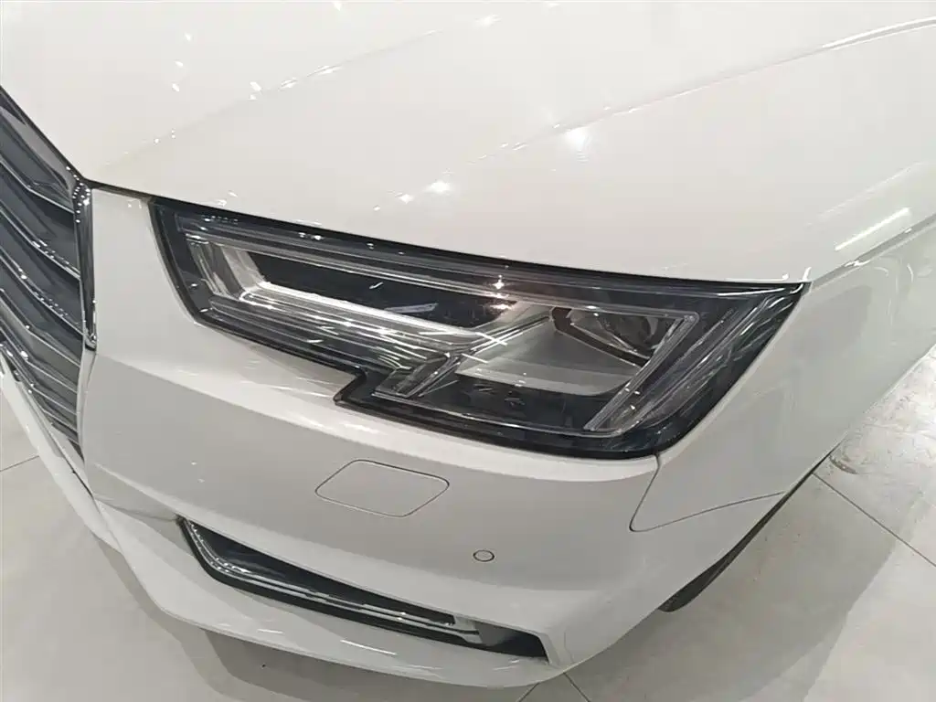Audi A4L 2017 45 TFSI quattro Special Edition фото 24
