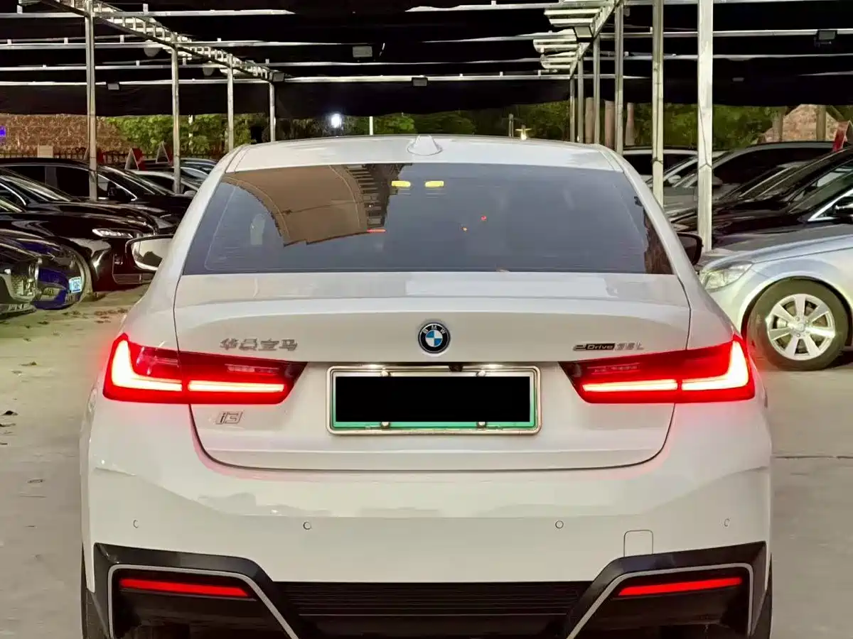 BMW i3 2022 eDrive 35 L фото 8